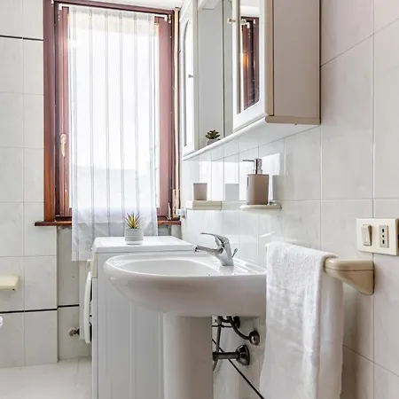 Daire Comfortable With Parking & Terrace *