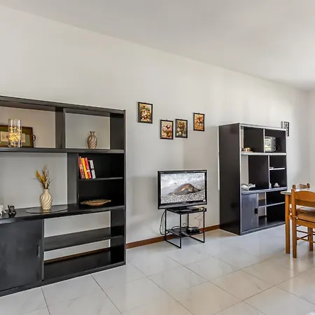 Comfortable With Parking & Terrace